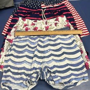 Lot of 6 men’s shorts swim trunks size medium. Nike / chubbies new balance